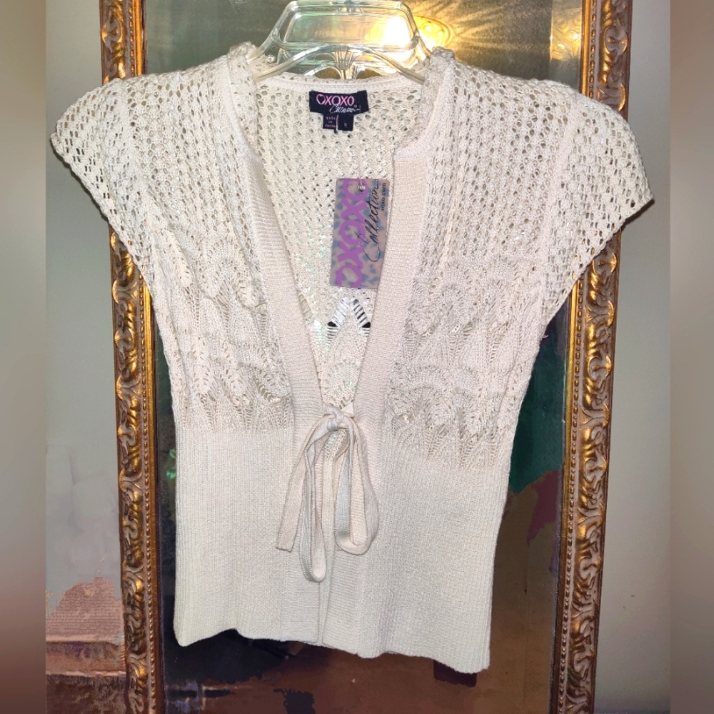 XOXO Brand tie cropped vest. Size Small